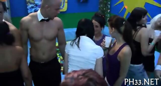 Explicit Pleasuring With Hot Chicks