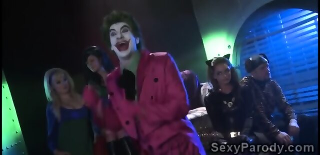Battchick And Robbin Spy The Focker Banging 2 Crazy Hotties
