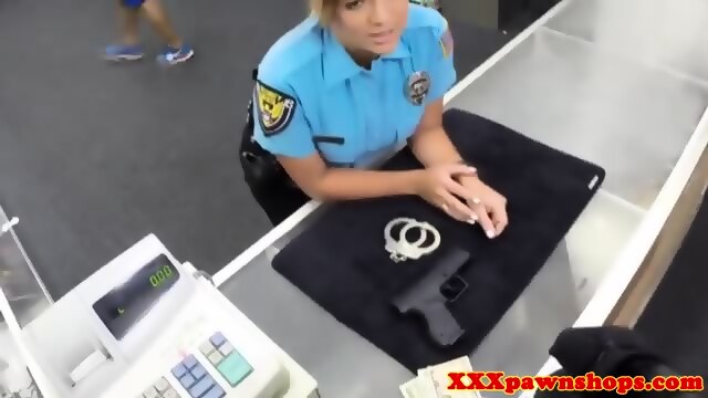 Latina Police Officer Cocksucking At Pawnshop