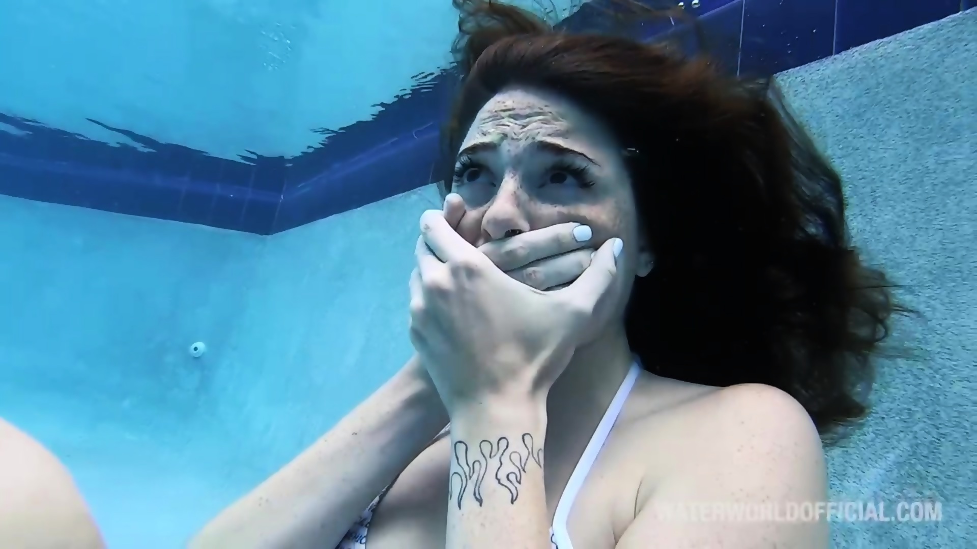 Hot Lana Lohan Underwater Breath Hold And Drowning 3 - EPORNER