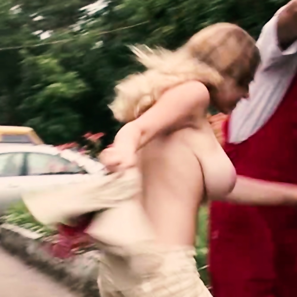 Olga Pavlenko - Bouncing In Public (Slow Motion ON) - EPORNER