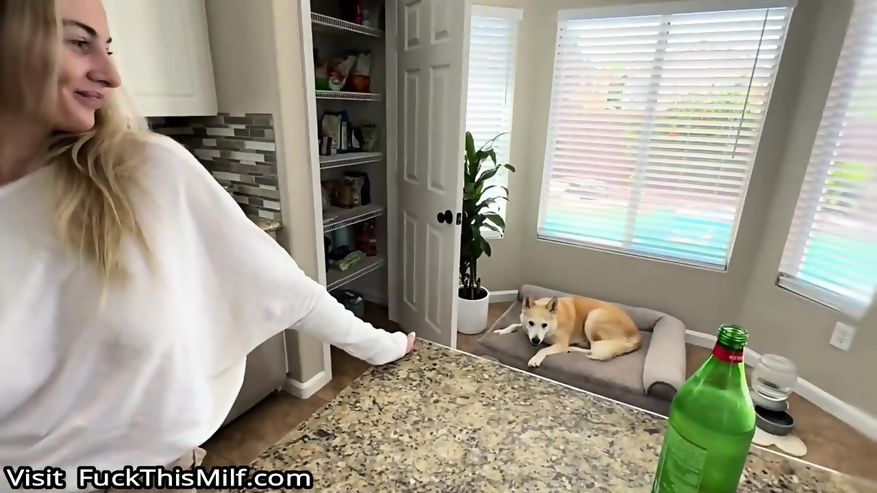 Cheating On My Wife With The Babysitter - EPORNER