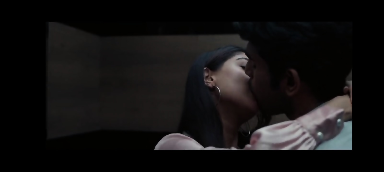 Anu_emmanuel_deep_kiss