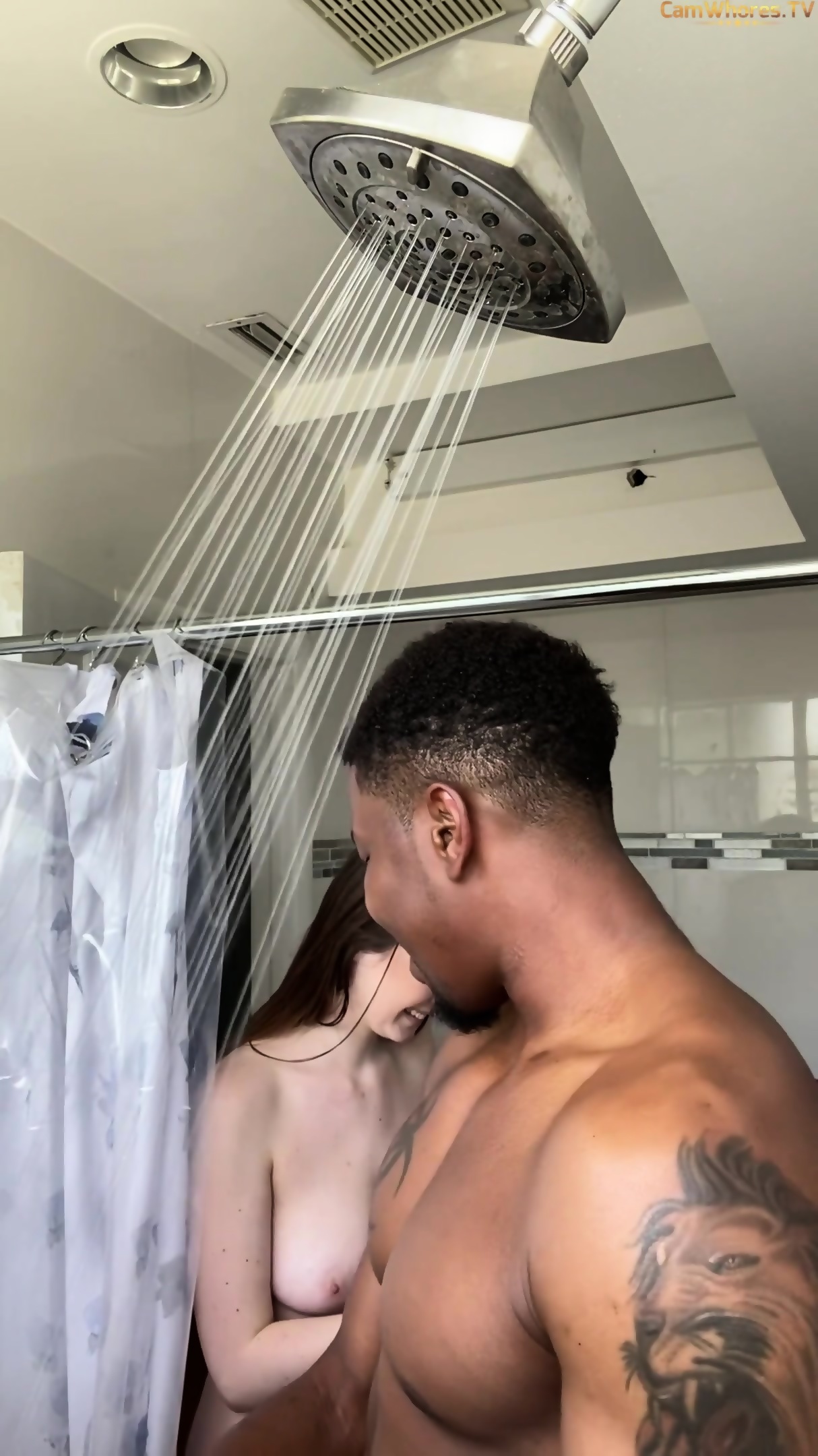 Interracial Couple take bath