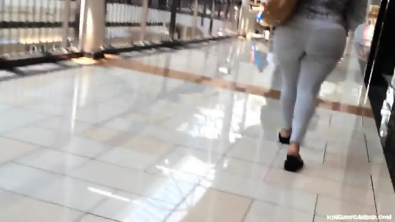 Latina Milf In White Jeans Strolling Down The Mall Eporner
