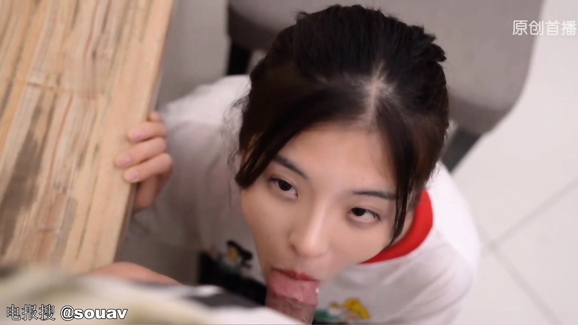 MD044 兄妹蕉谈哥哥的荒诞调教林予曦- EPORNER