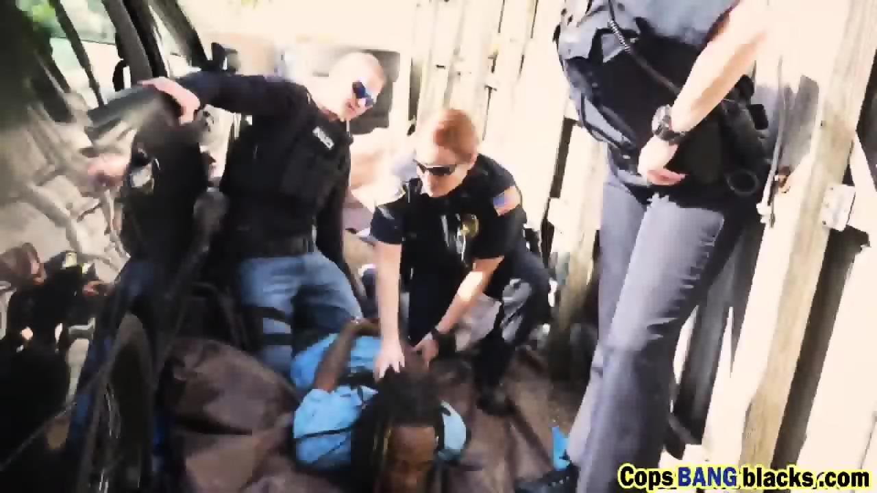 Cops Get Fucked By Black Graffiti Artist Eporner 