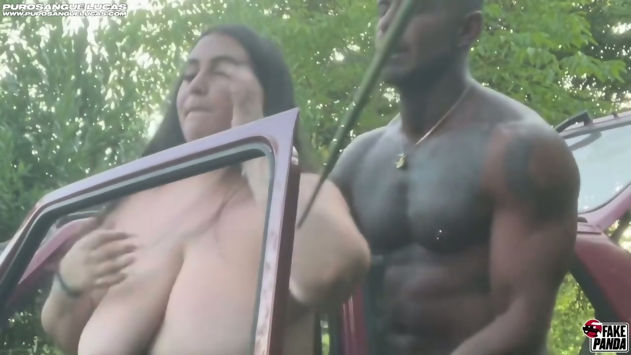 Italian bbw fucks boyfrien outdoor car play