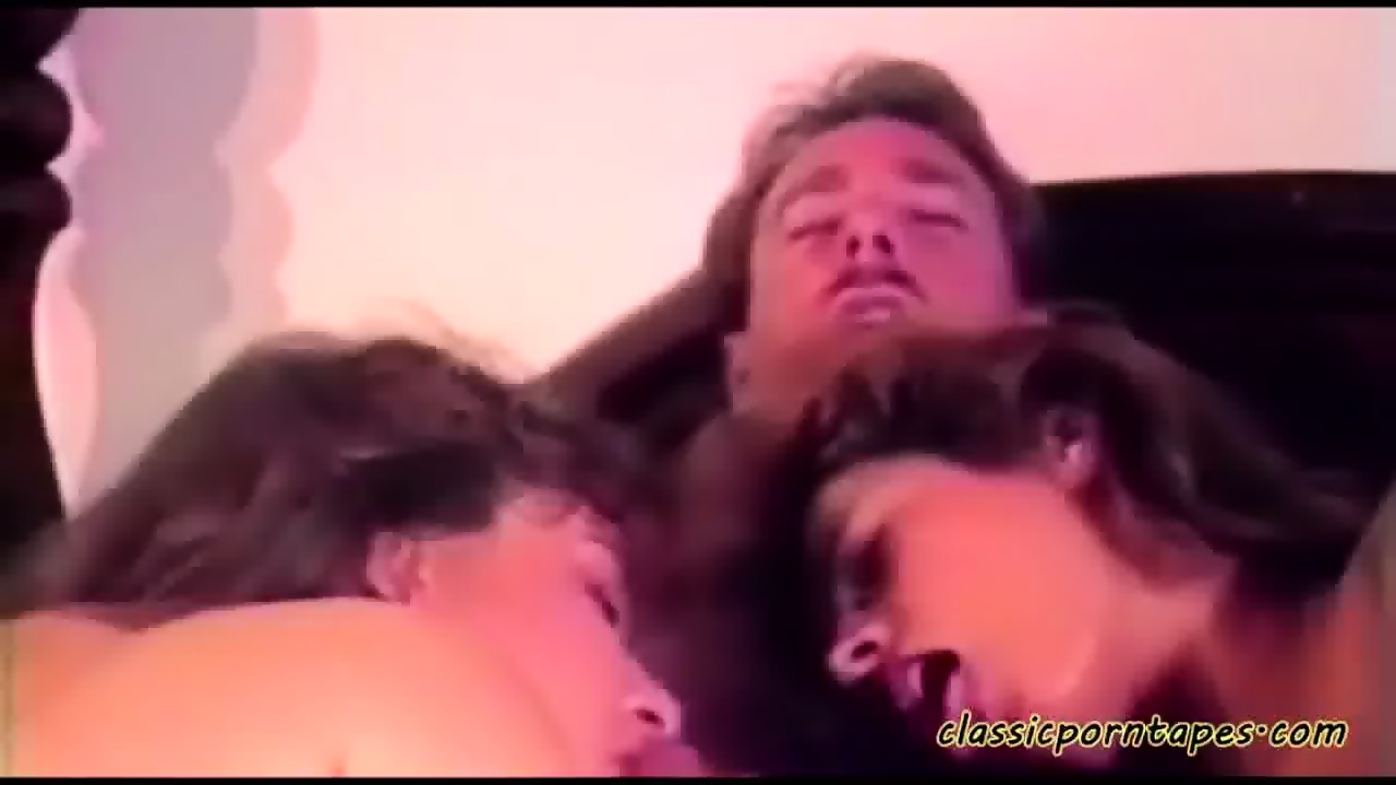 Iamporn Amazing Ffm Vintage Threesome Eporner
