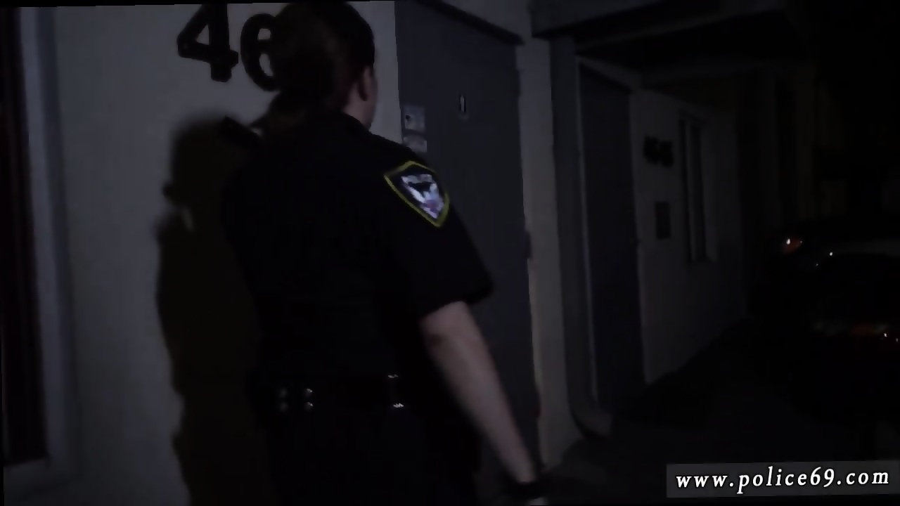 Amateur Pussy Spreading And White Wife Goes Black Xxx Raw Flick Seizes Police Ravaging A pic