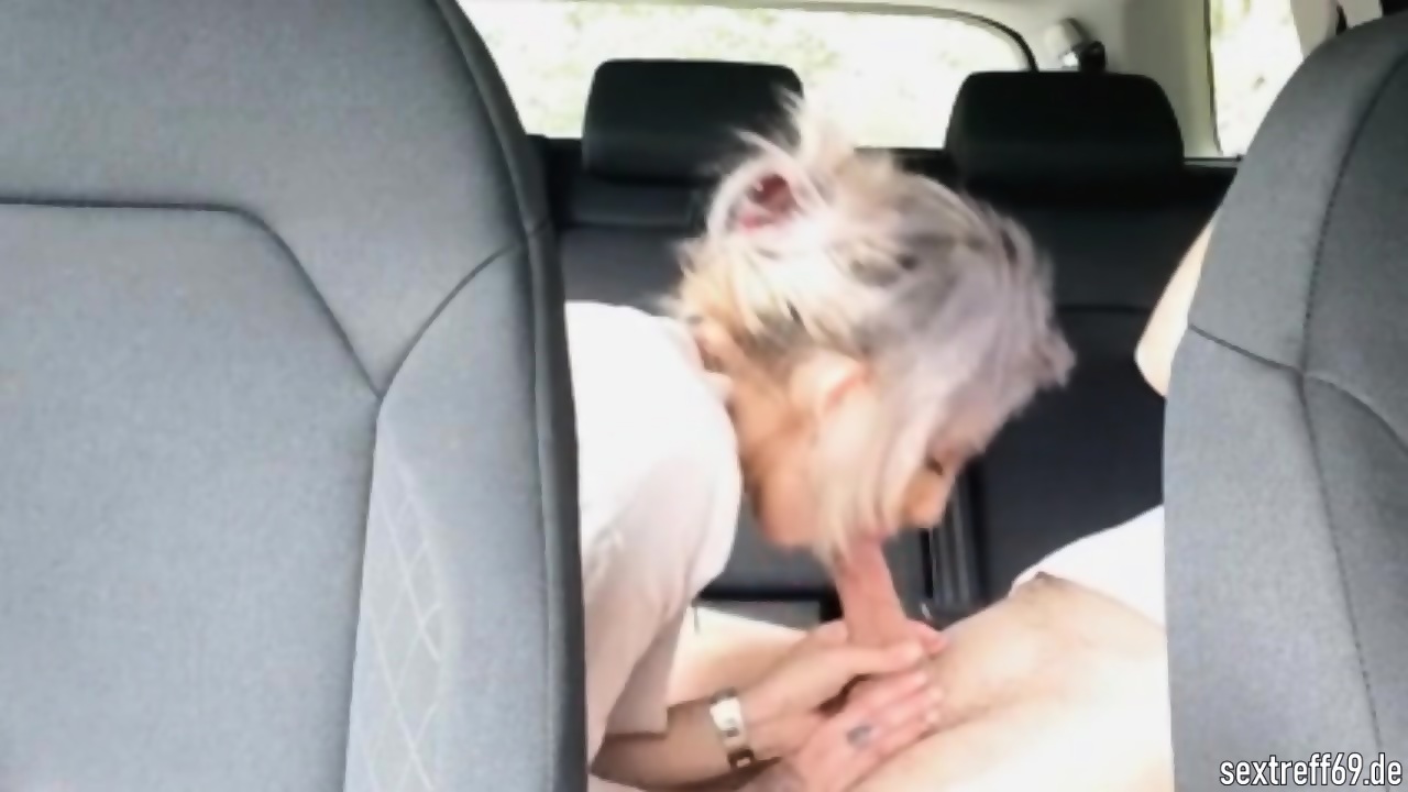 Blow job im auto