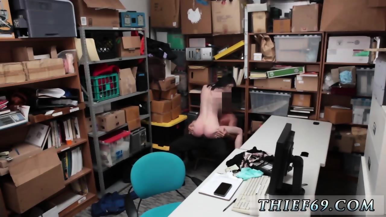 Porn Sucking Pussy Under Desk - Office Pussy Licking Under Desk And Big Booty Police Suspect Was Caught  Crimplayfellow S - Ivy Aura - EPORNER