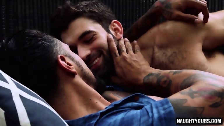 Latin Gay Anal Sex And Cumshot - EPORNER
