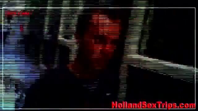 Sexy Prozzie Gives Head