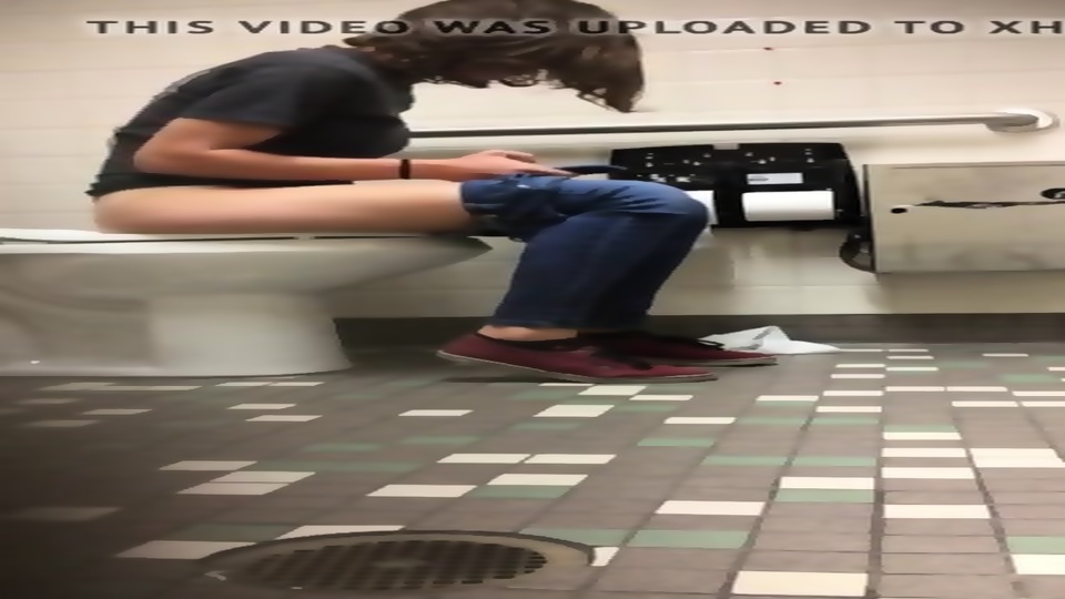 Girls Pissing Filmed on Hidden Camera in Bathroom