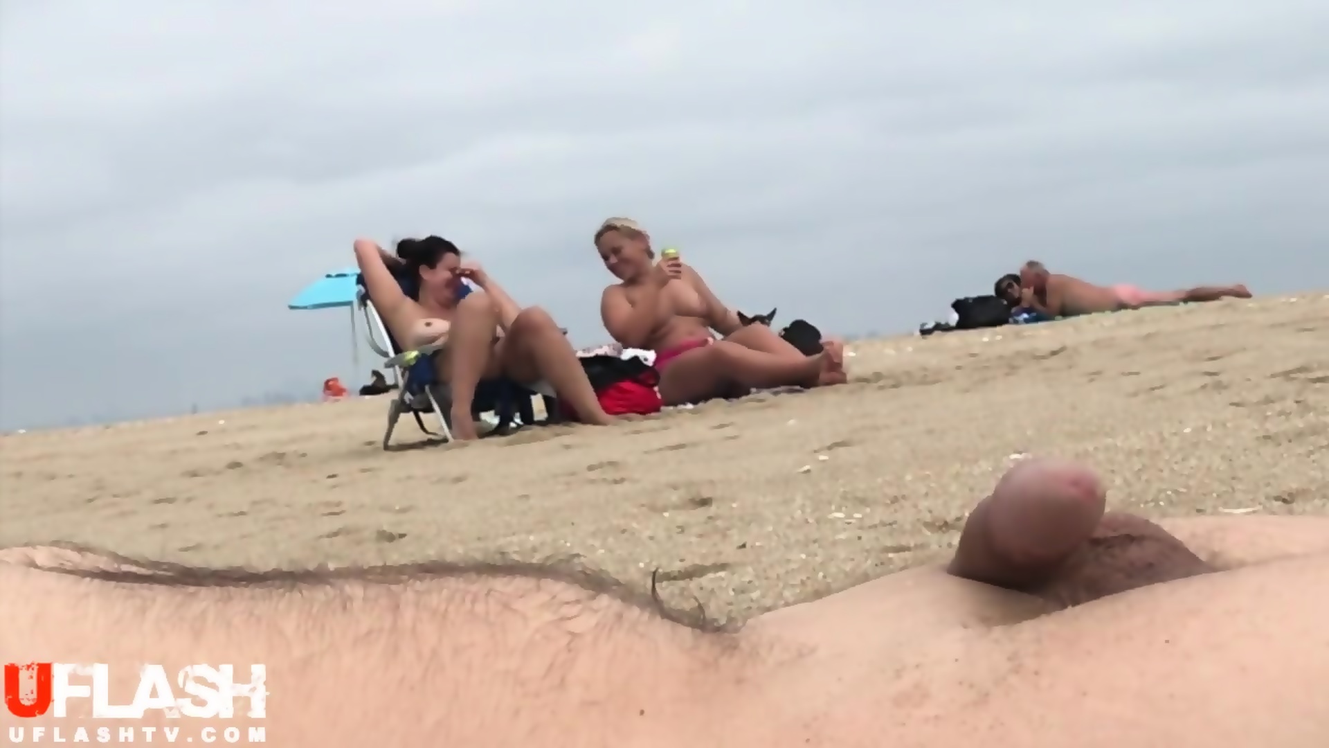 Shemale Dick Beach - Beach Dickflash #17 With Cumshot And Mlifs Reaction - EPORNER