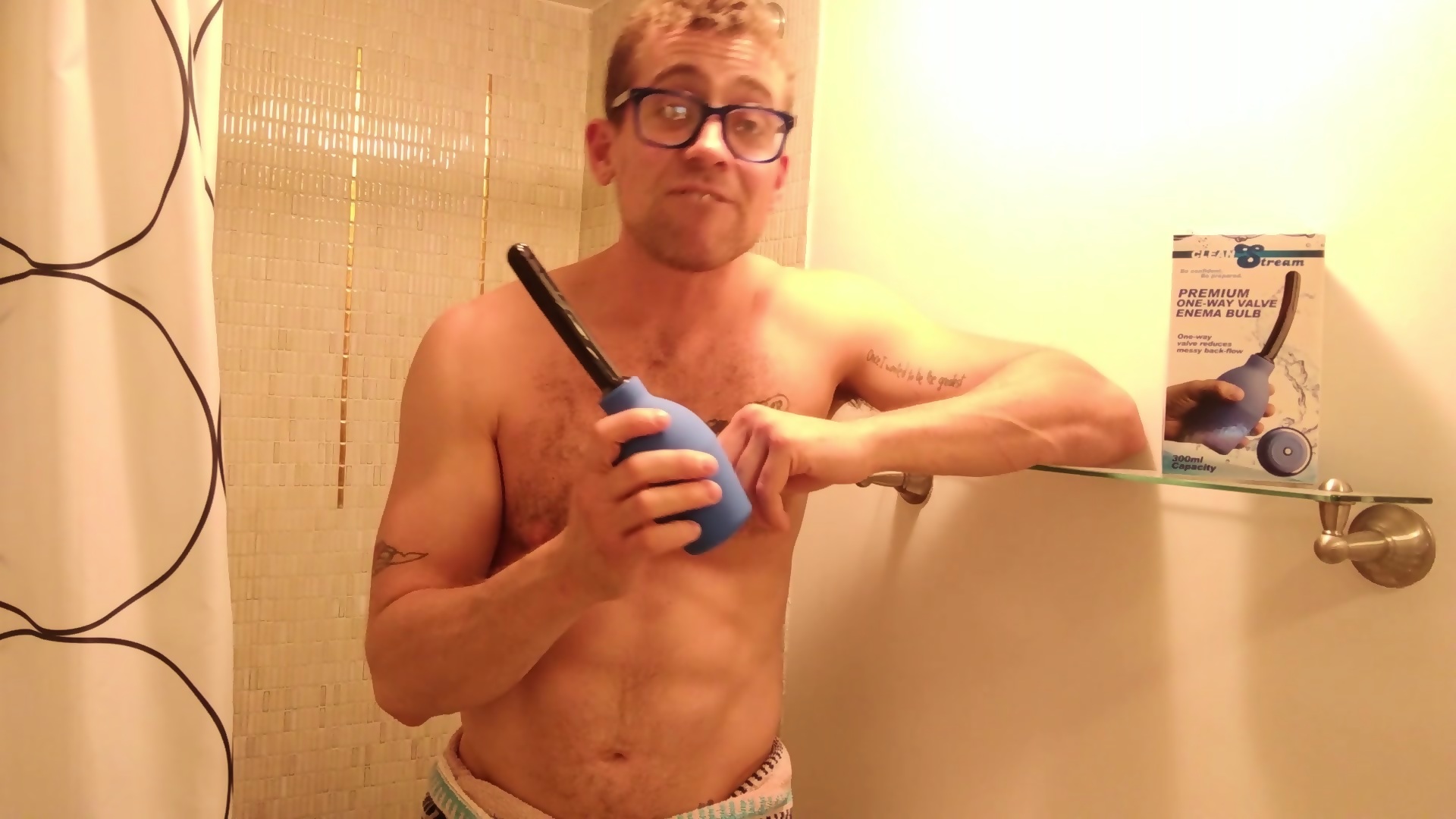 Anal Douching Using Gay Anal Cleaning Spray Eporner 