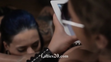 Tatto Lezzies Enjoying Sexing With Strap On