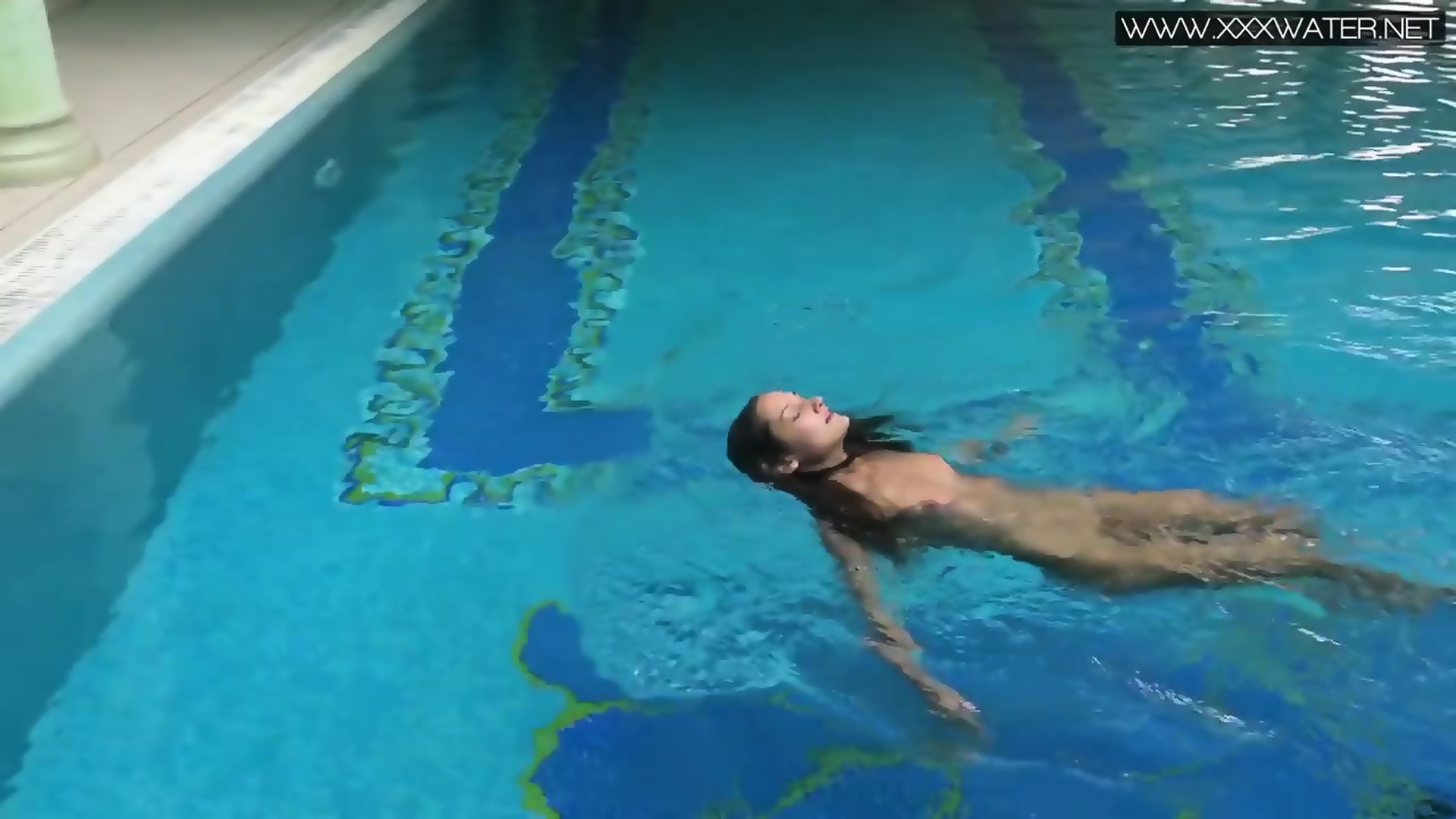 Tiffany Tatum Shows Hot Ass Underwater Eporner