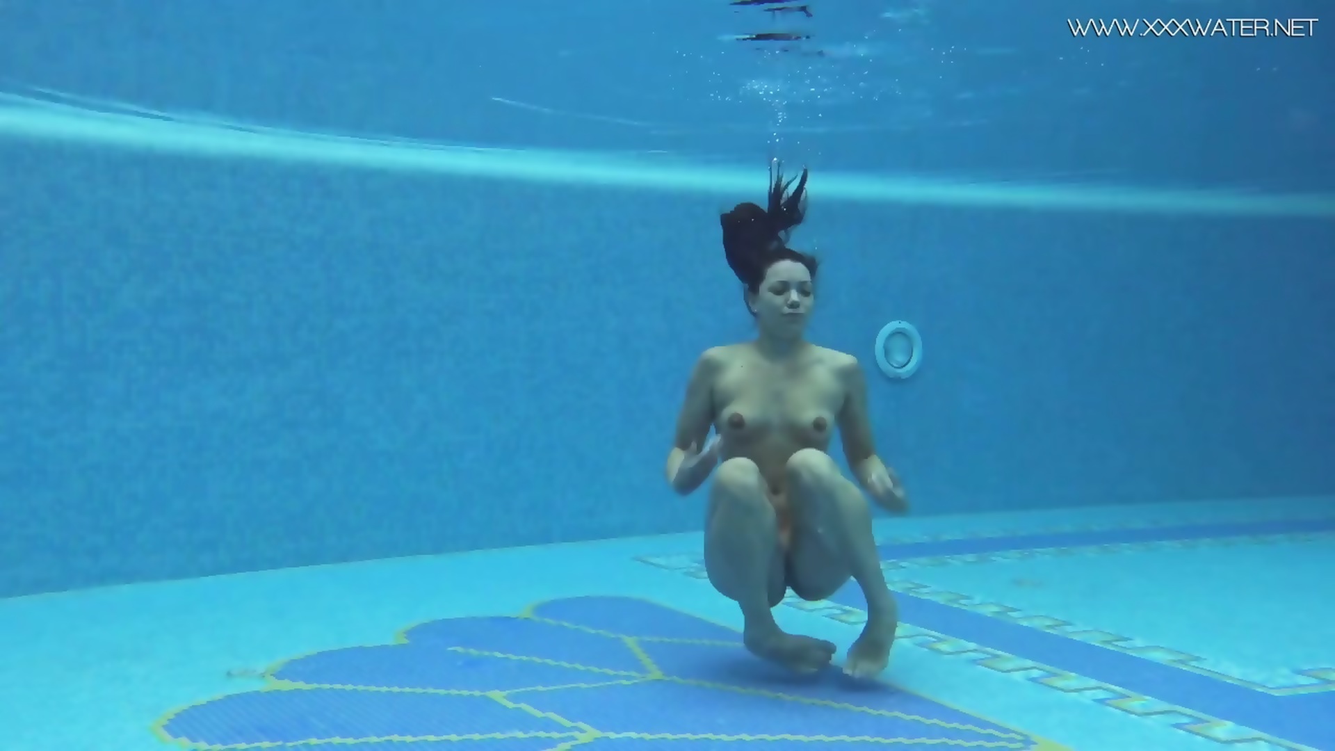 Sazan Cheharda Sexy Naked Swimming Eporner