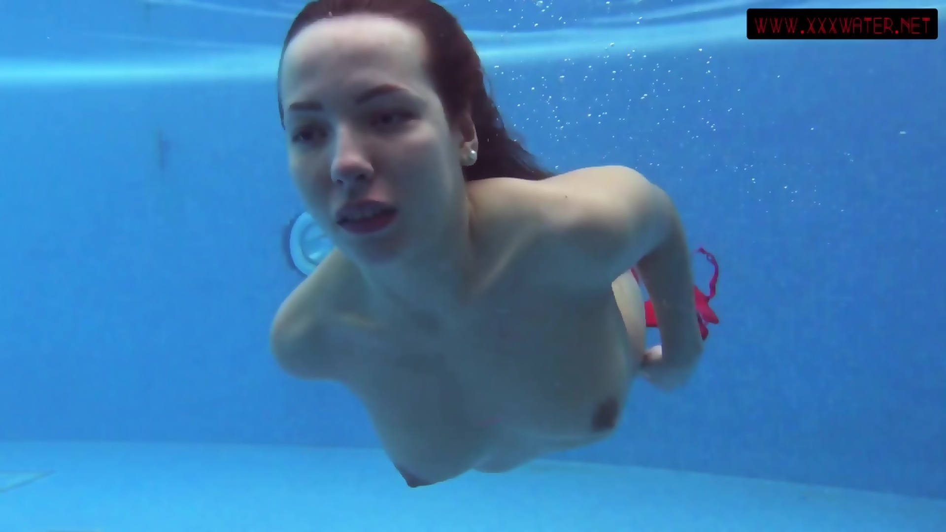 Underwater Deepthroat.
