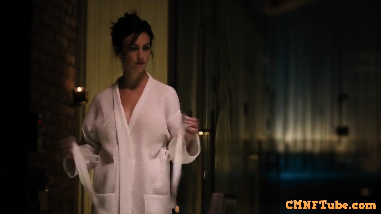 Maggie siff billions nude