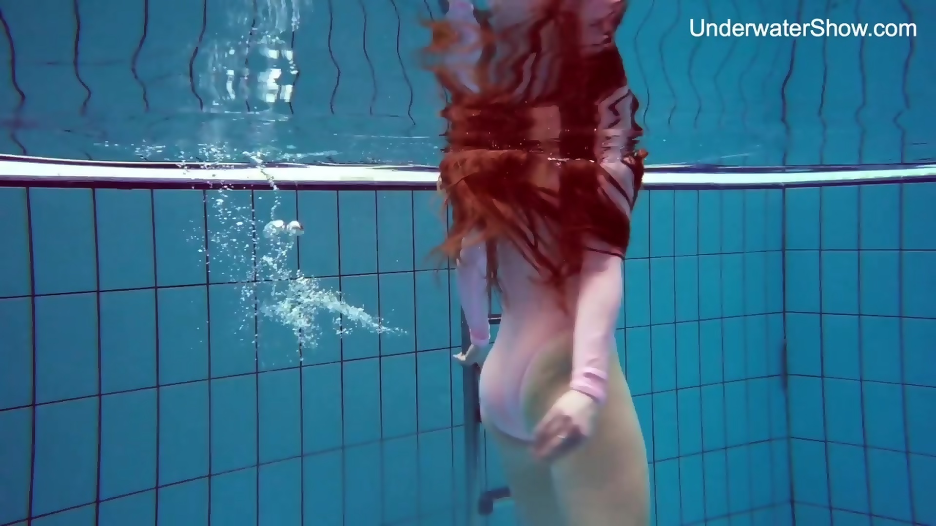 Simonna Sexy Naked Swimming Eporner