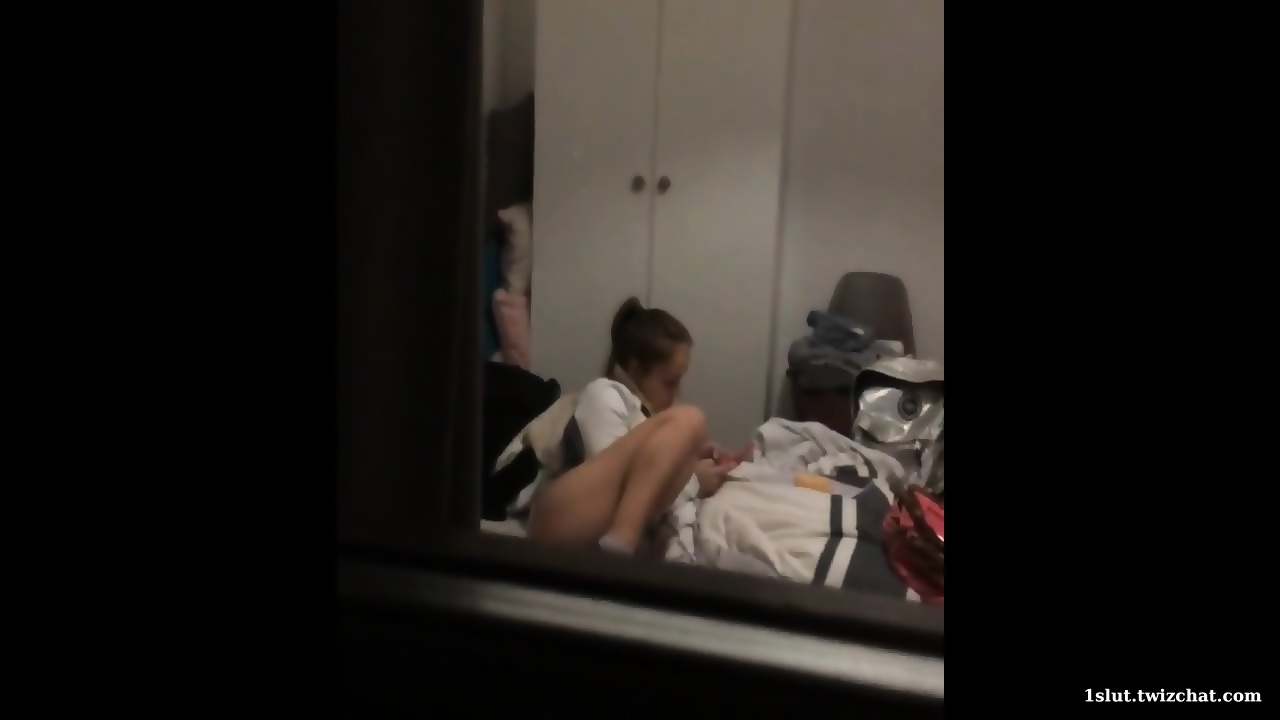 1280px x 720px - Spy Voyeur Young College Student Teen In Her Bed Hidden Cam - EPORNER