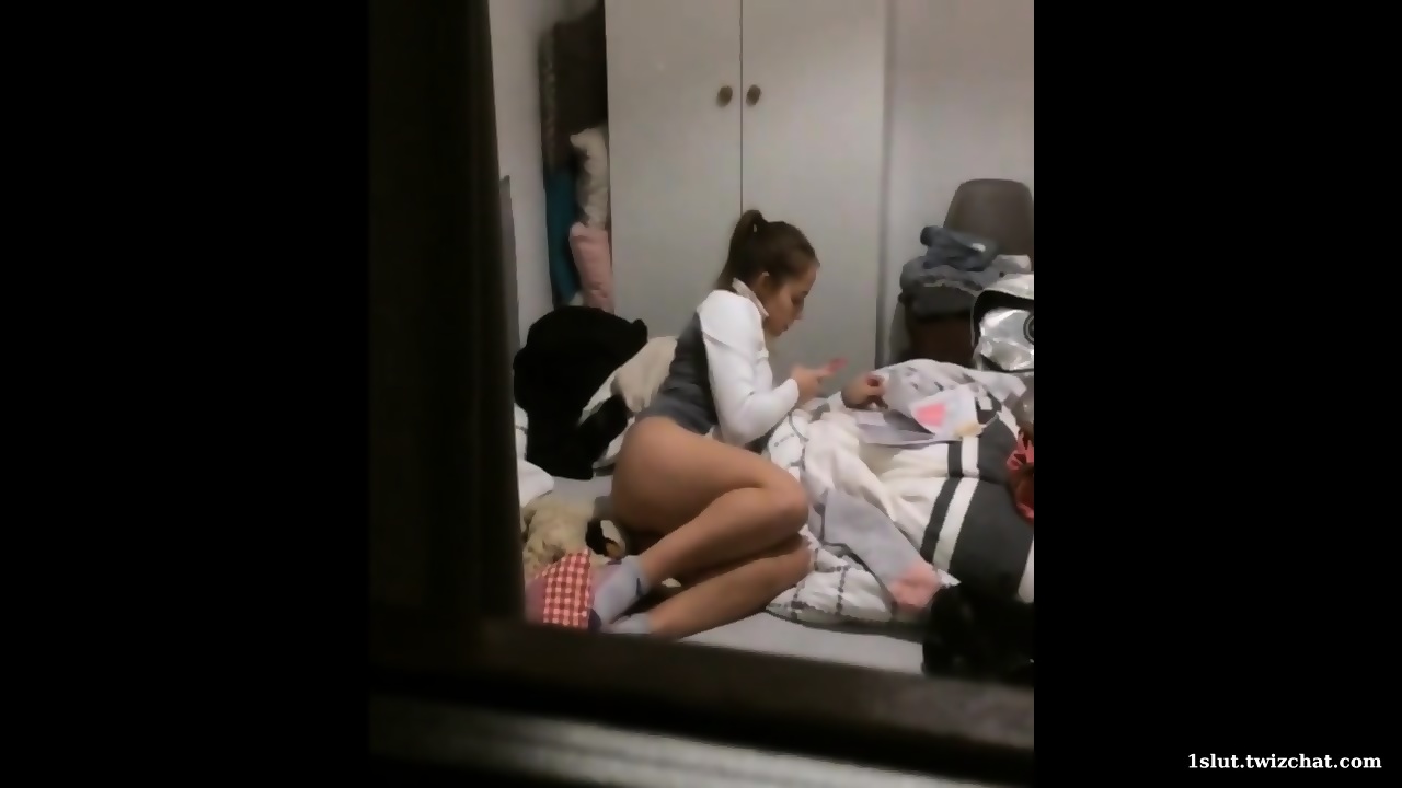 Spy Voyeur Young College Student Teen In Her Bed Hidden