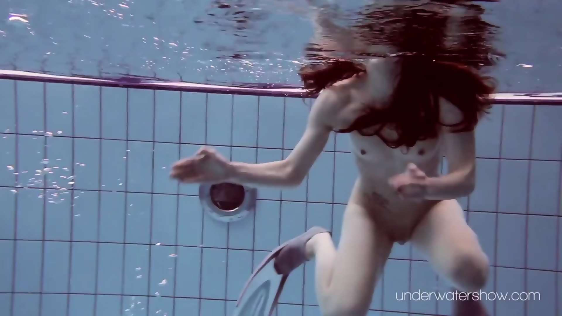Underwater Slut Roxalana Cheh Naked Eporner