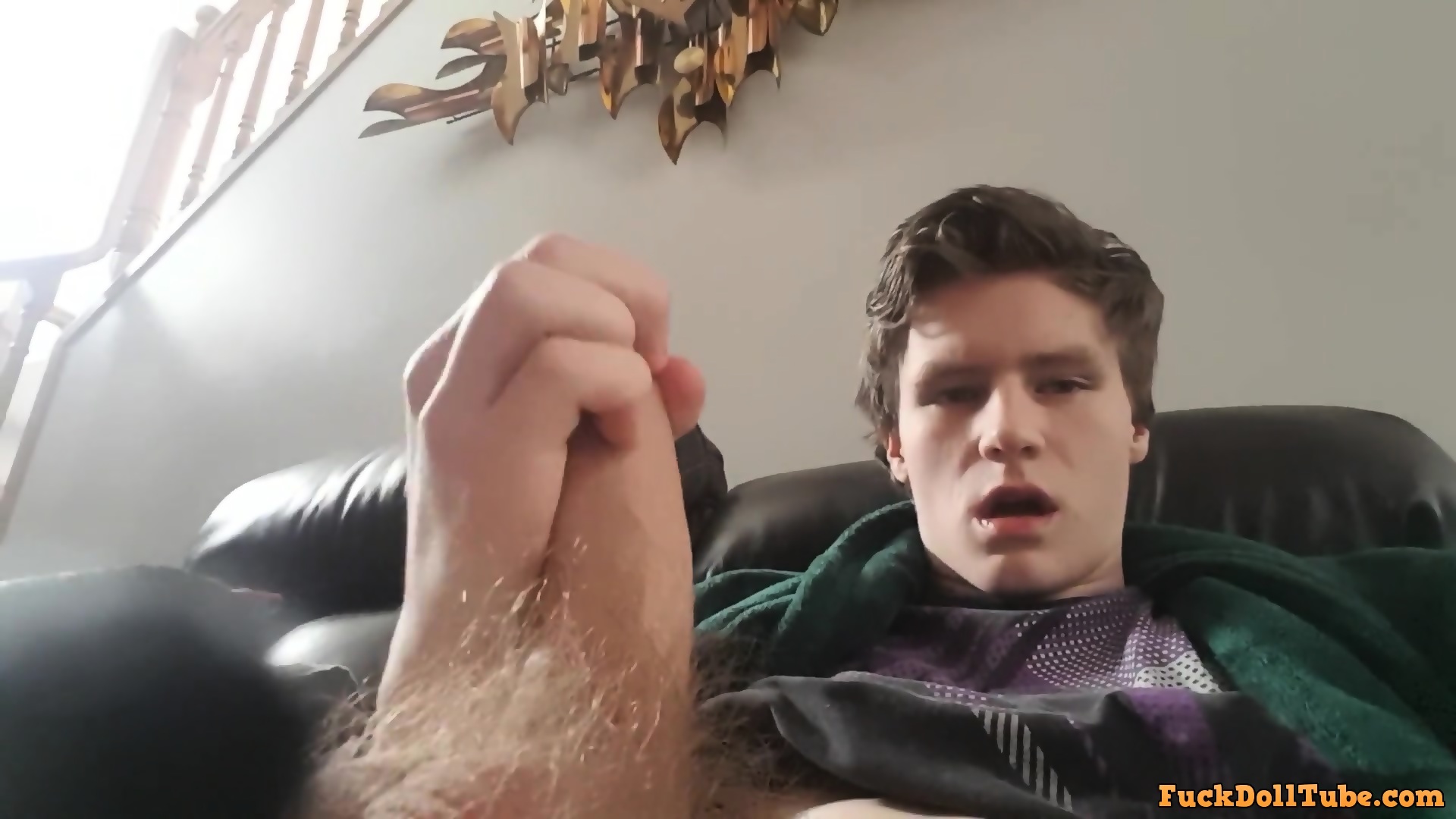 Young Guy With Hung Uncut Cock Jerks Off Eporner