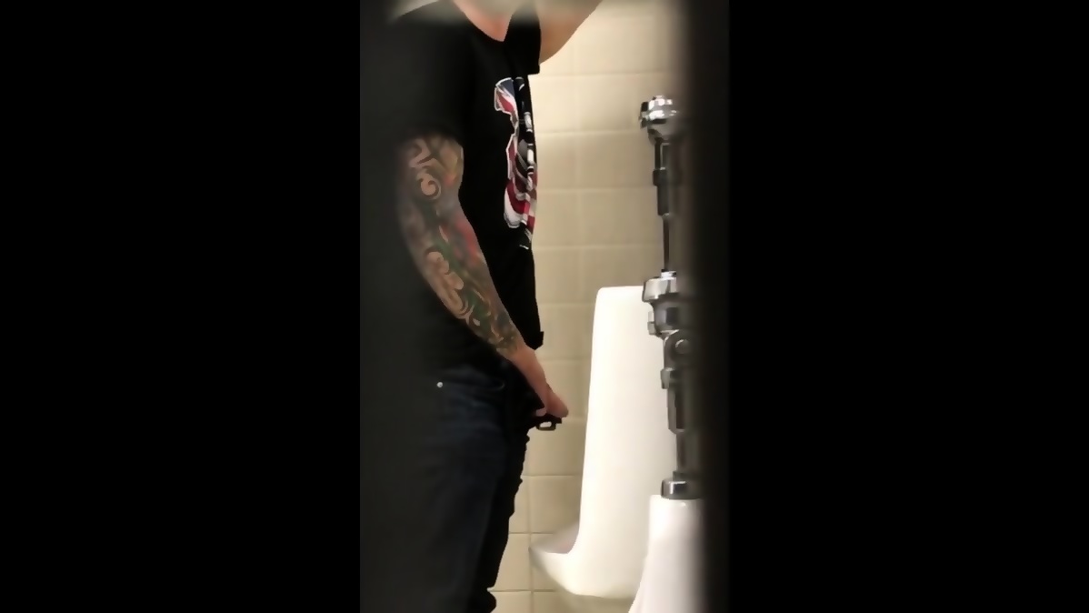 Spy Cam Urinal Big Cock Eporner