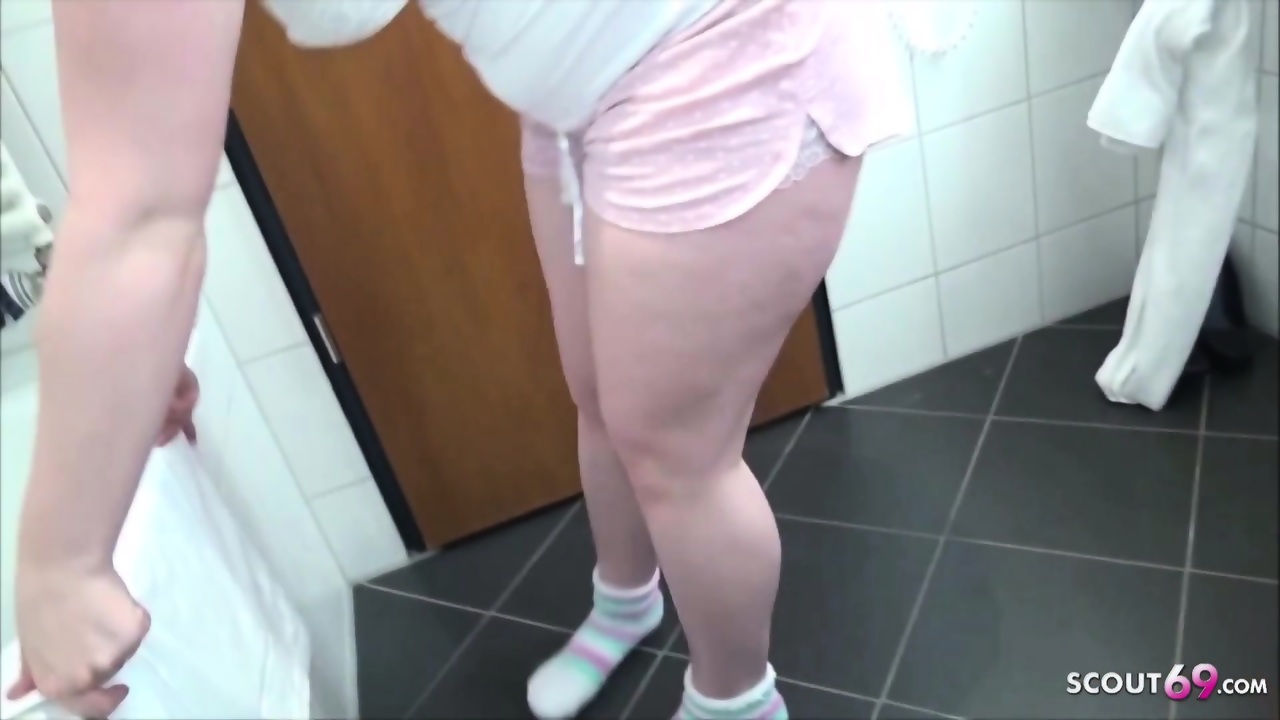 German Step Sister Seduce To Fuck In Bathroom Bei Brother picture