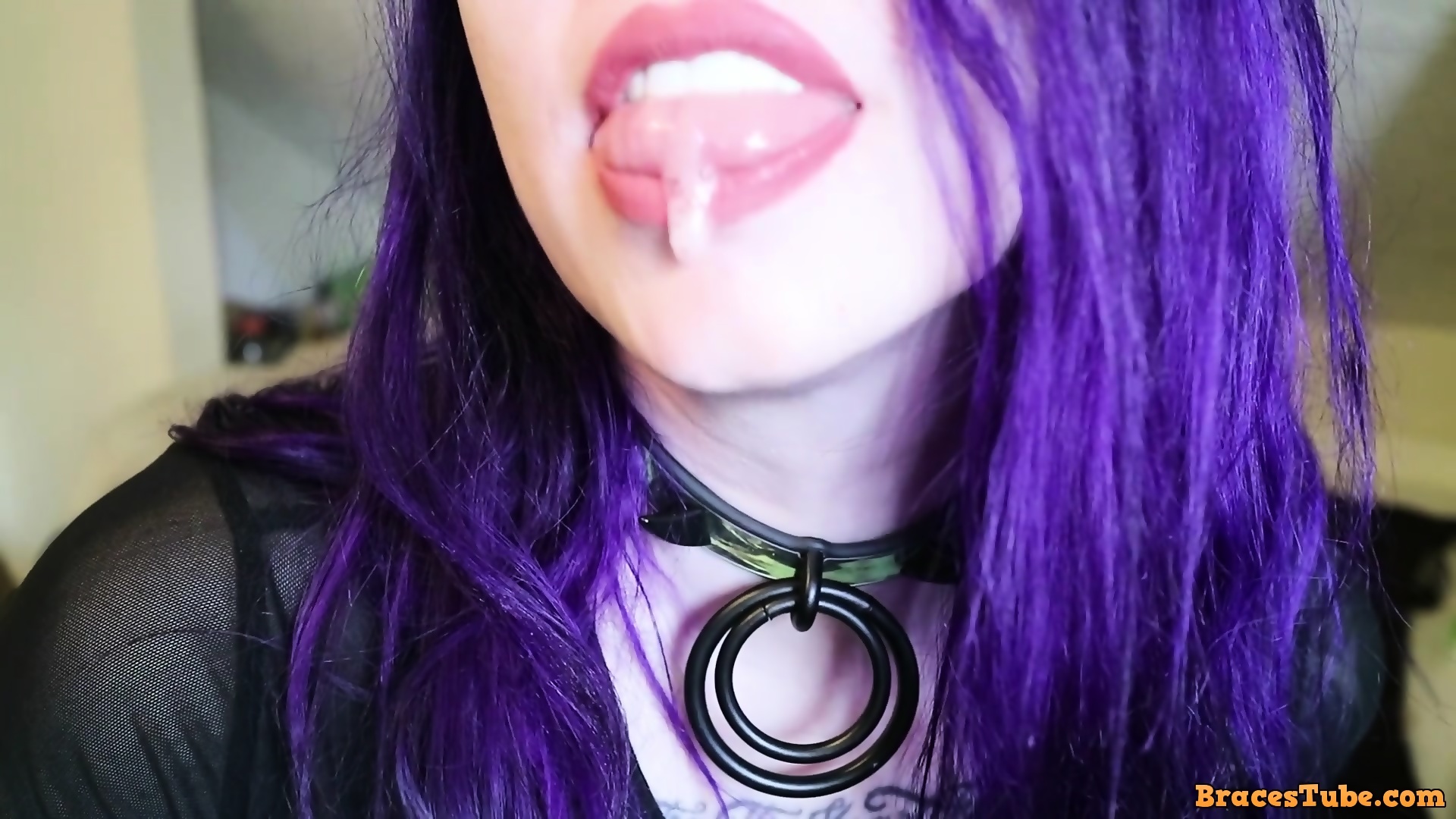 Tongue Fetish Goth - Goth Girl Spit Tongue Fetish - EPORNER