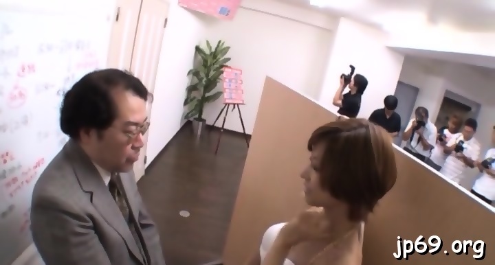 Flashing Tits During Art Class - Eporner
