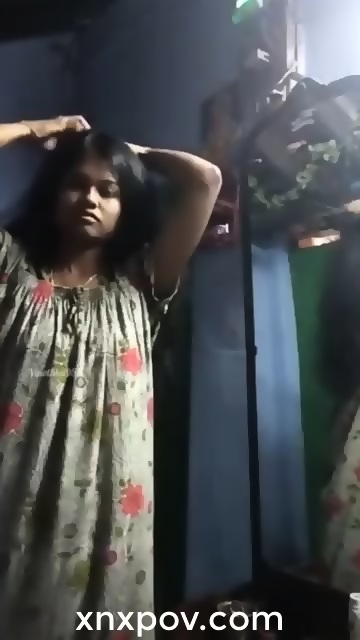 Bf Remove Gf Cloth - Indian Girl Removing Dress In Front Of Her Bf - EPORNER