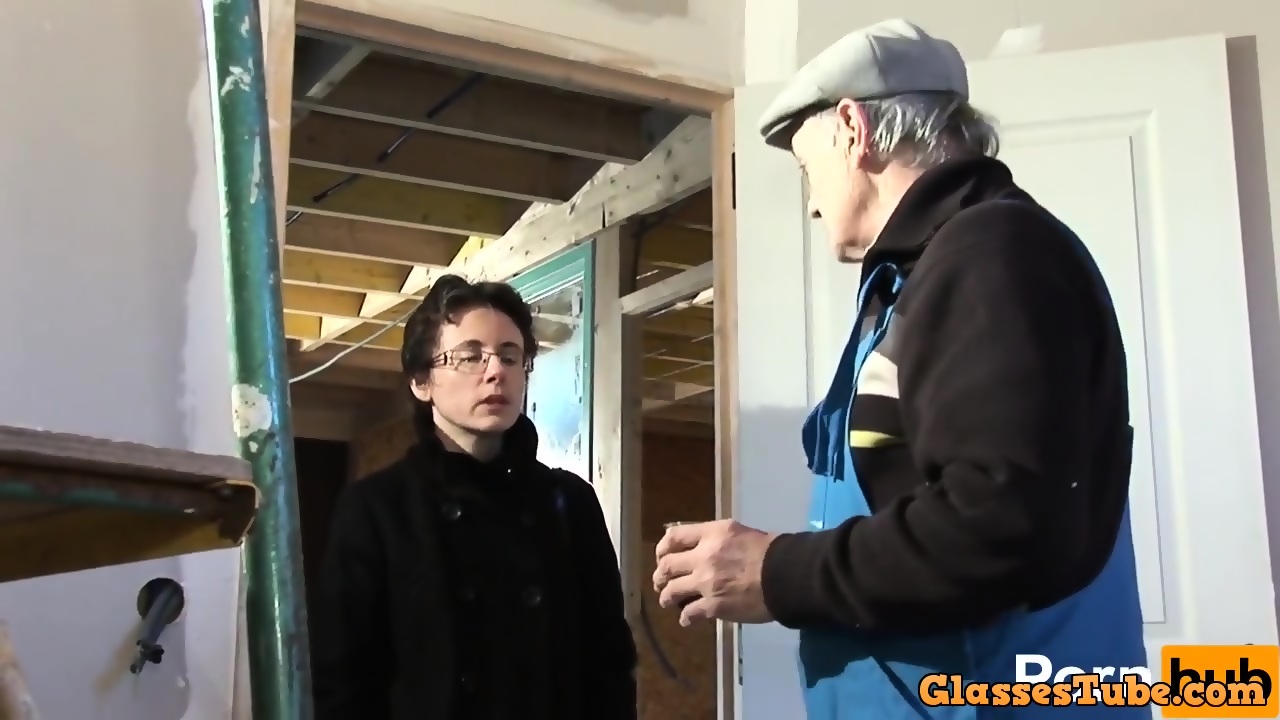 PAPY VOYEUR VOLUME 29 - Scene 1