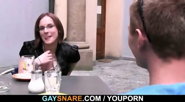 She Tricks Him Into Homo Sex