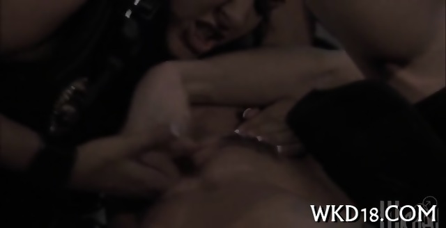 Wet Snatch Gets Fucked