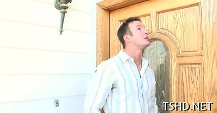 Chick Serves Hard Dick