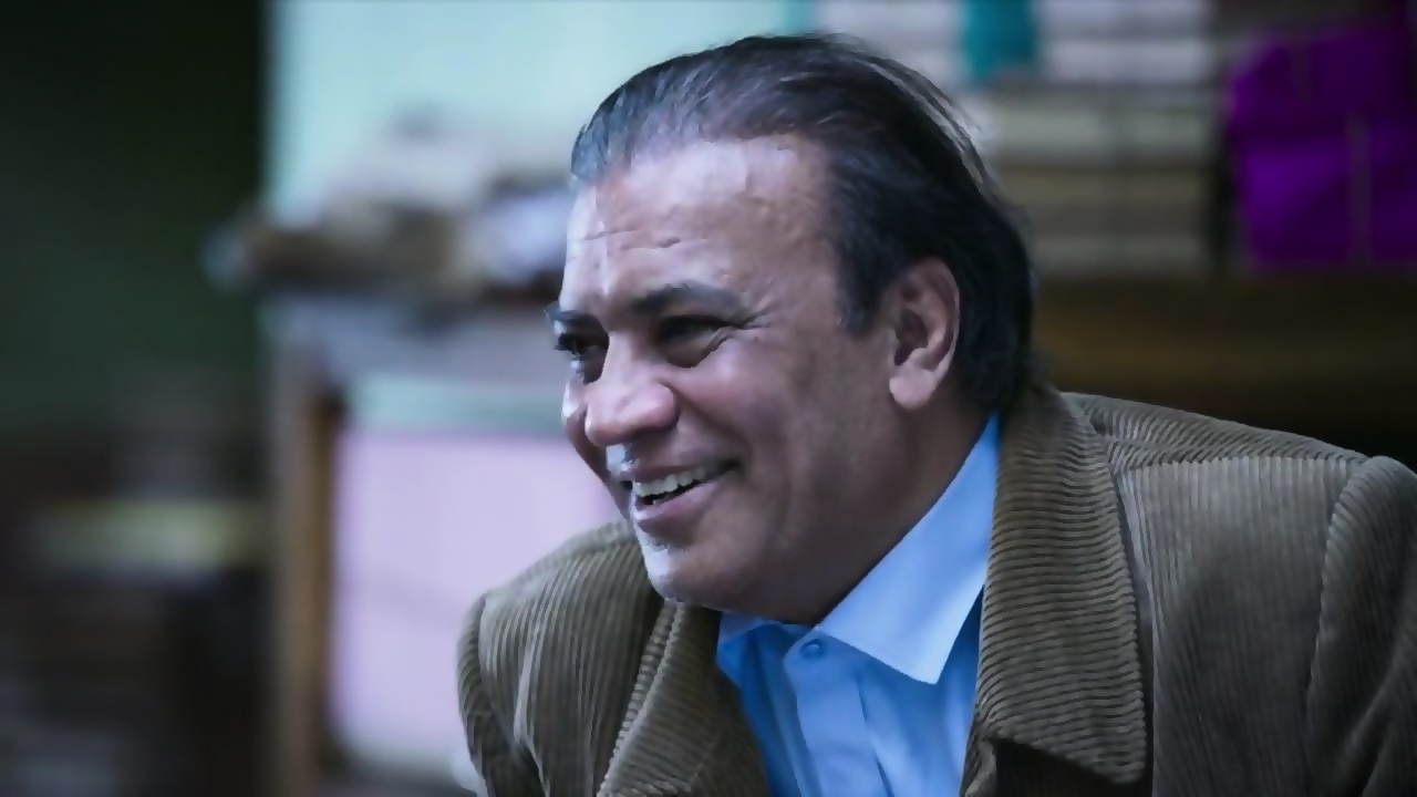 Khali Bus Ka Suhana Safar