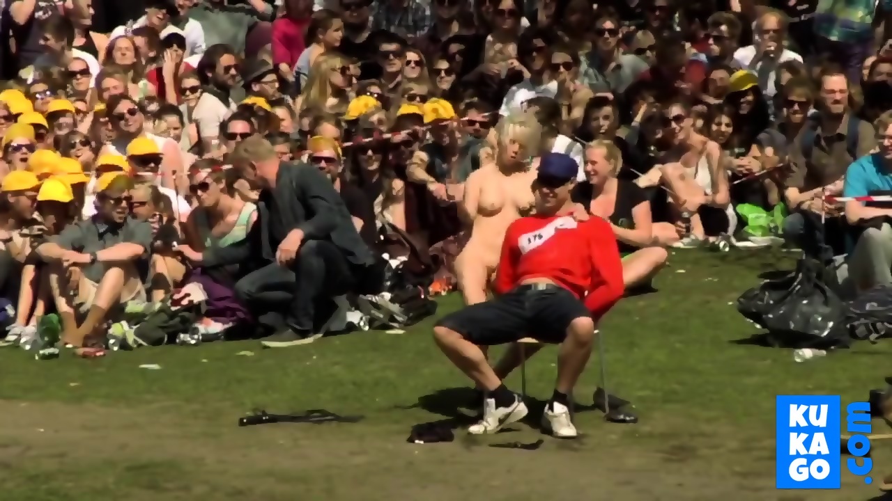 Sex In Front Of A Crowd