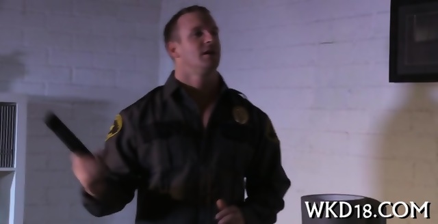 Guy Gets Dick Sucked Well