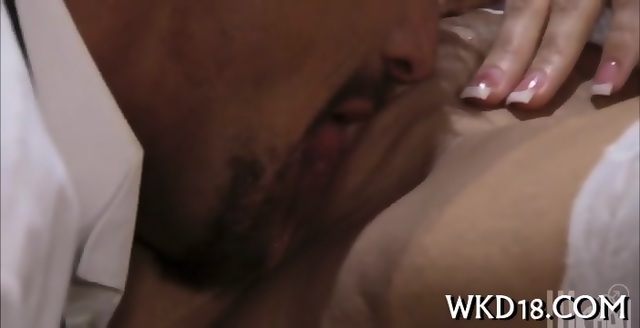 Babe Seduces One Fellow