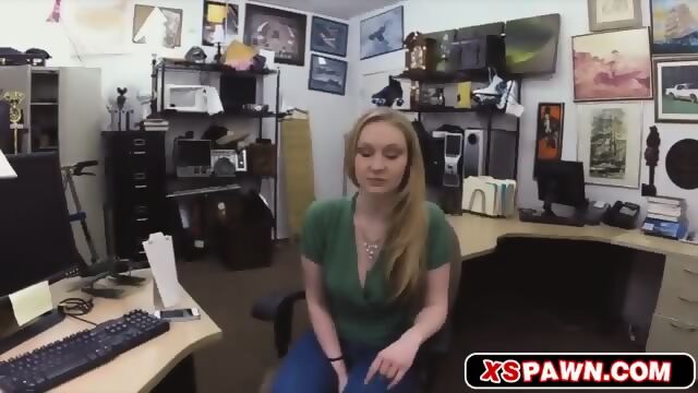 Sweet Lovely Babe Wanted A Hard Dick