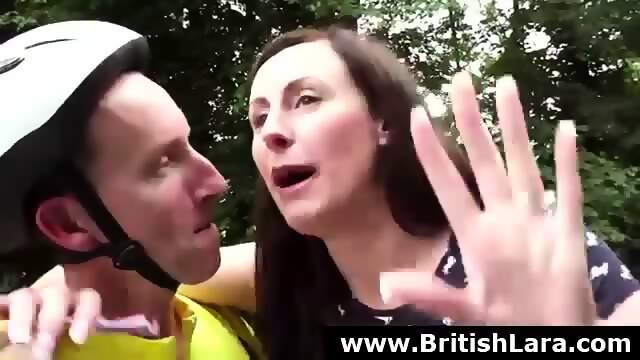 Mature British Lady Outdoors Finding Fit Guy For Anal Sex