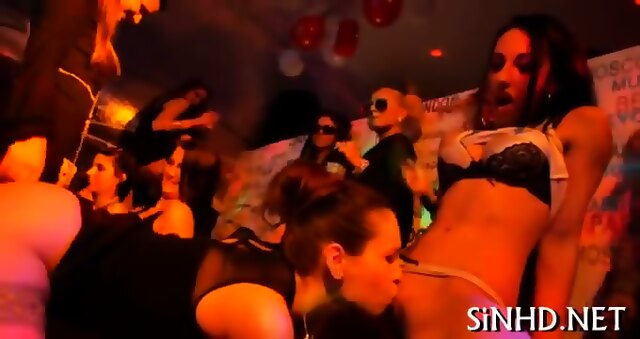 Lusty Partying With Wild Chicks