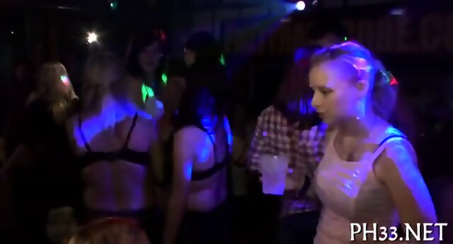Zealous And Wild Group Fucking
