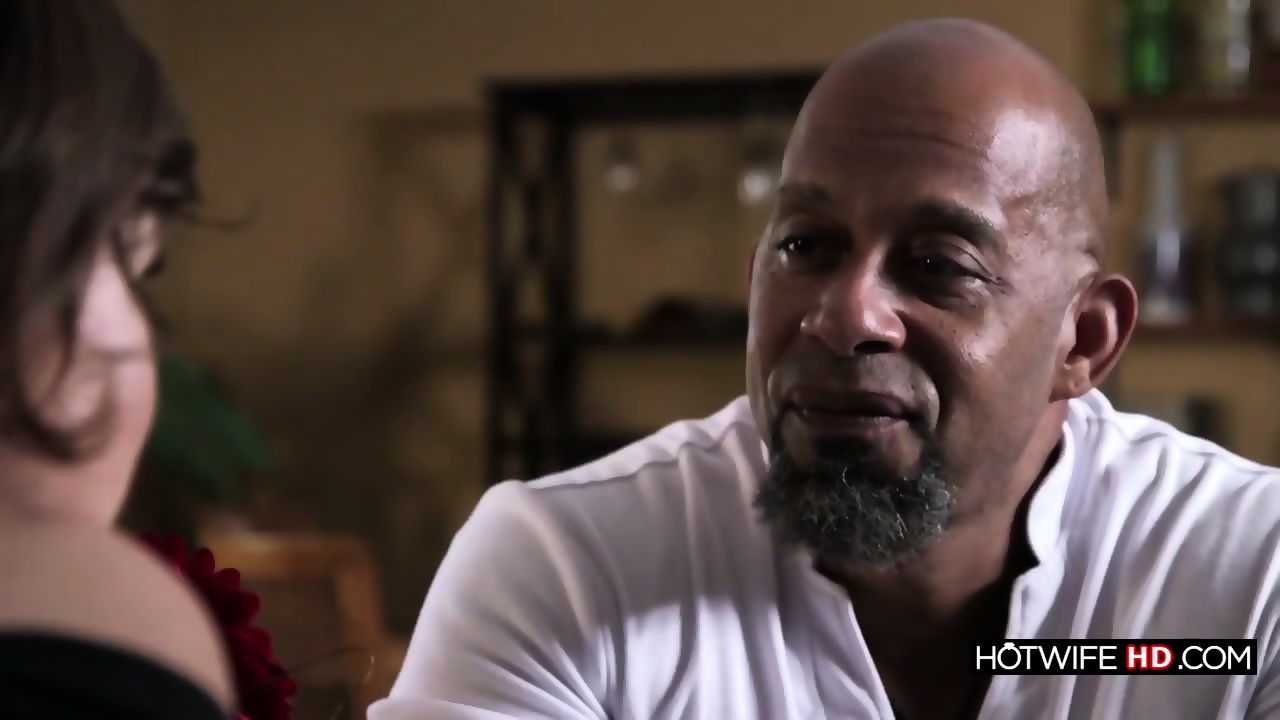 Small Tits Wife Fucked By Strangers Bbc Her Husband Arranged