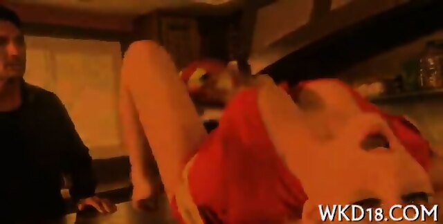 Babe Seduces Man To Fuck